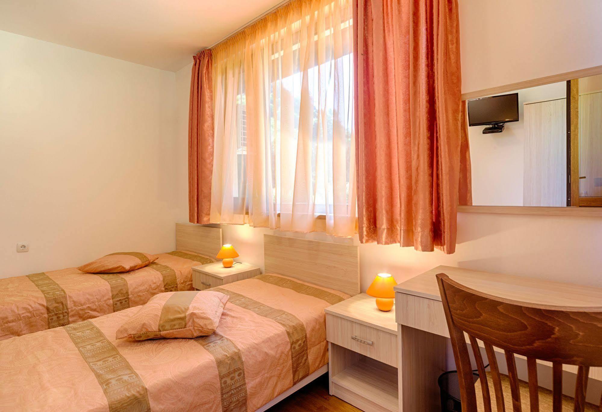 Guest House Vitora Ribaritsa 외부 사진
